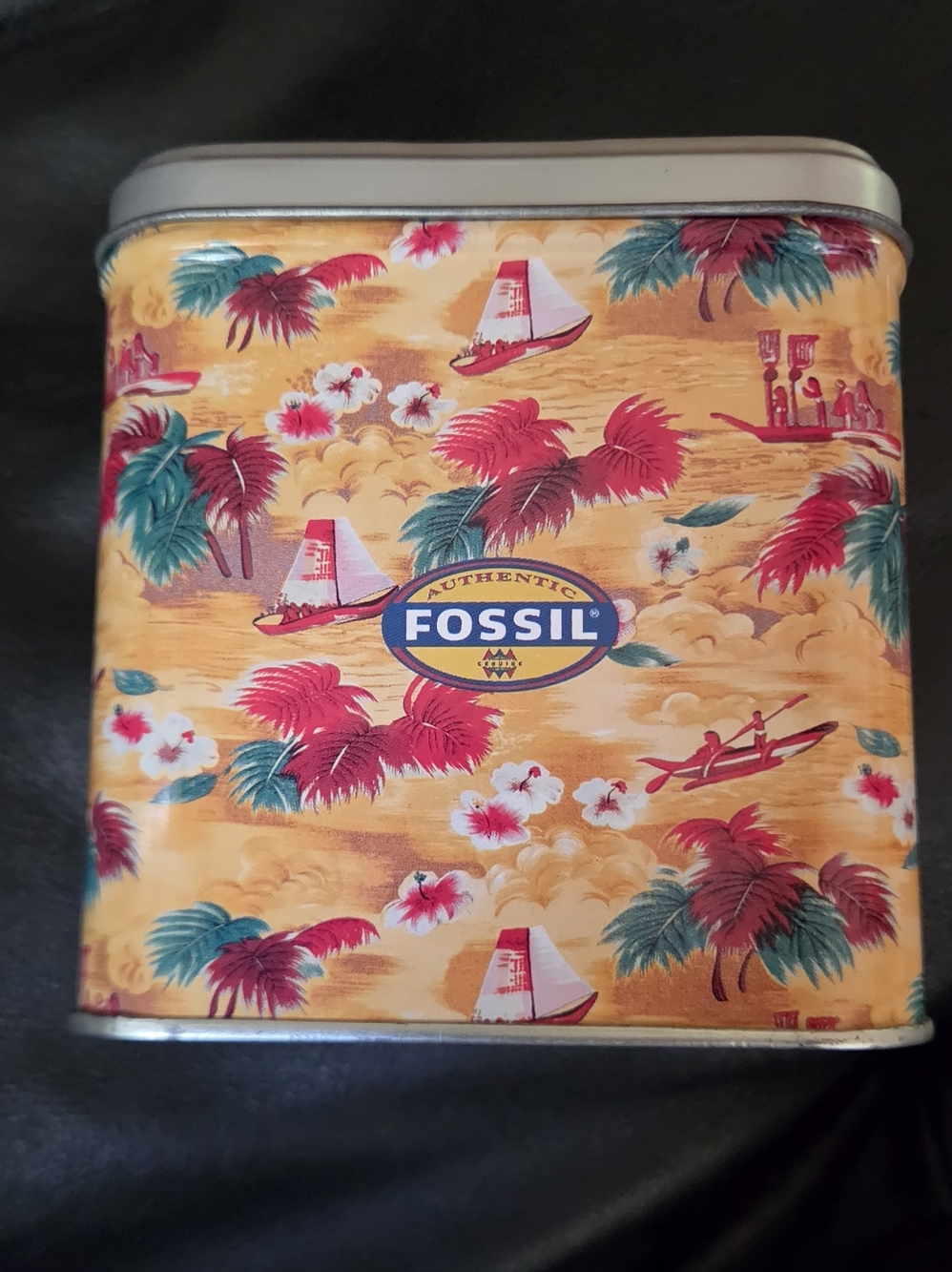 Fossil Tropical Pattern Watch Tin in Yellow, Red, Teal 3.5"×4" - Picture 5 of 5